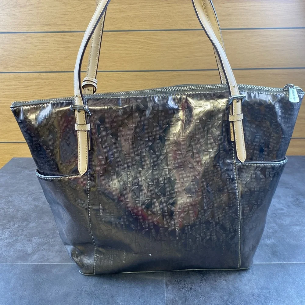 Michael Kors Jey Set Logo Metallic Shiny Silver‎ Tote with Tan Handles